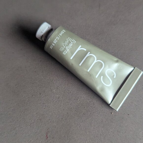 RMS Beauty Eyelights Cream Eyeshadow | ECLIPSE: a mossy silver - Picture 12 of 16